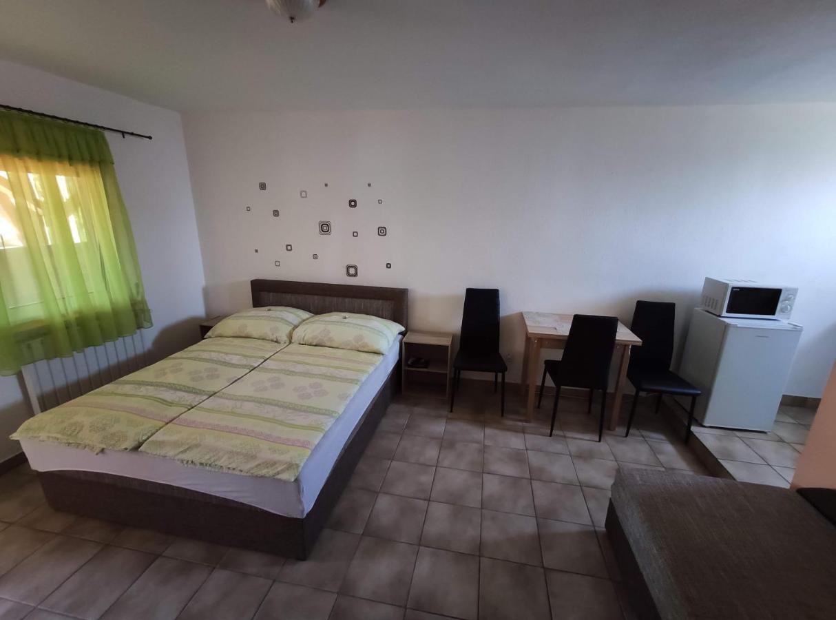Vasti Apartman Siofok Bagian luar foto