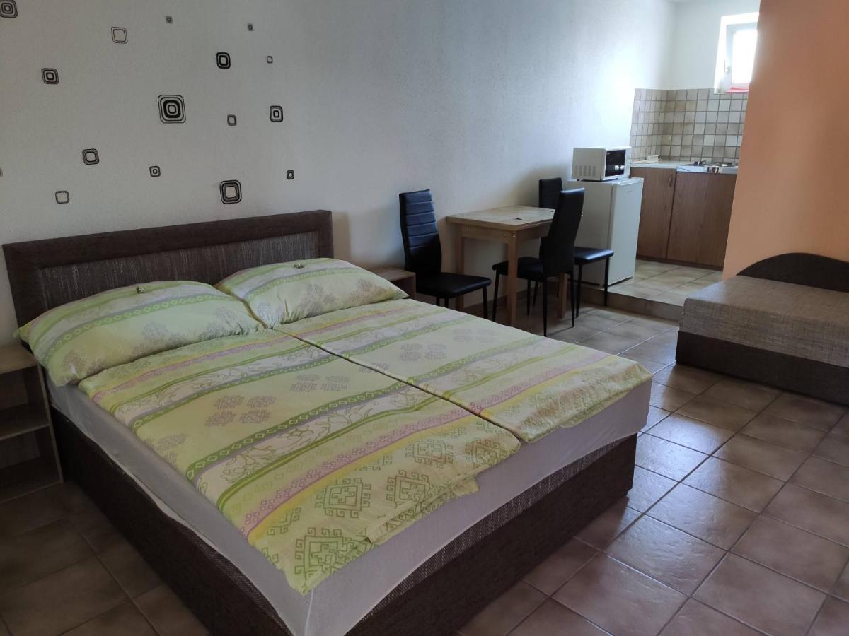 Vasti Apartman Siofok Bagian luar foto
