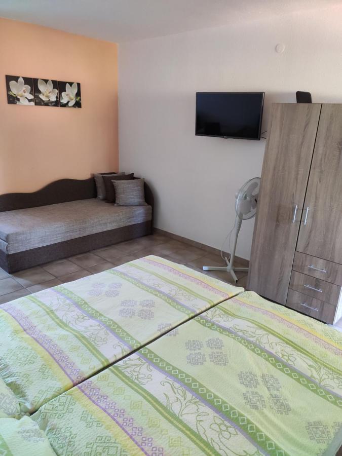 Vasti Apartman Siofok Bagian luar foto