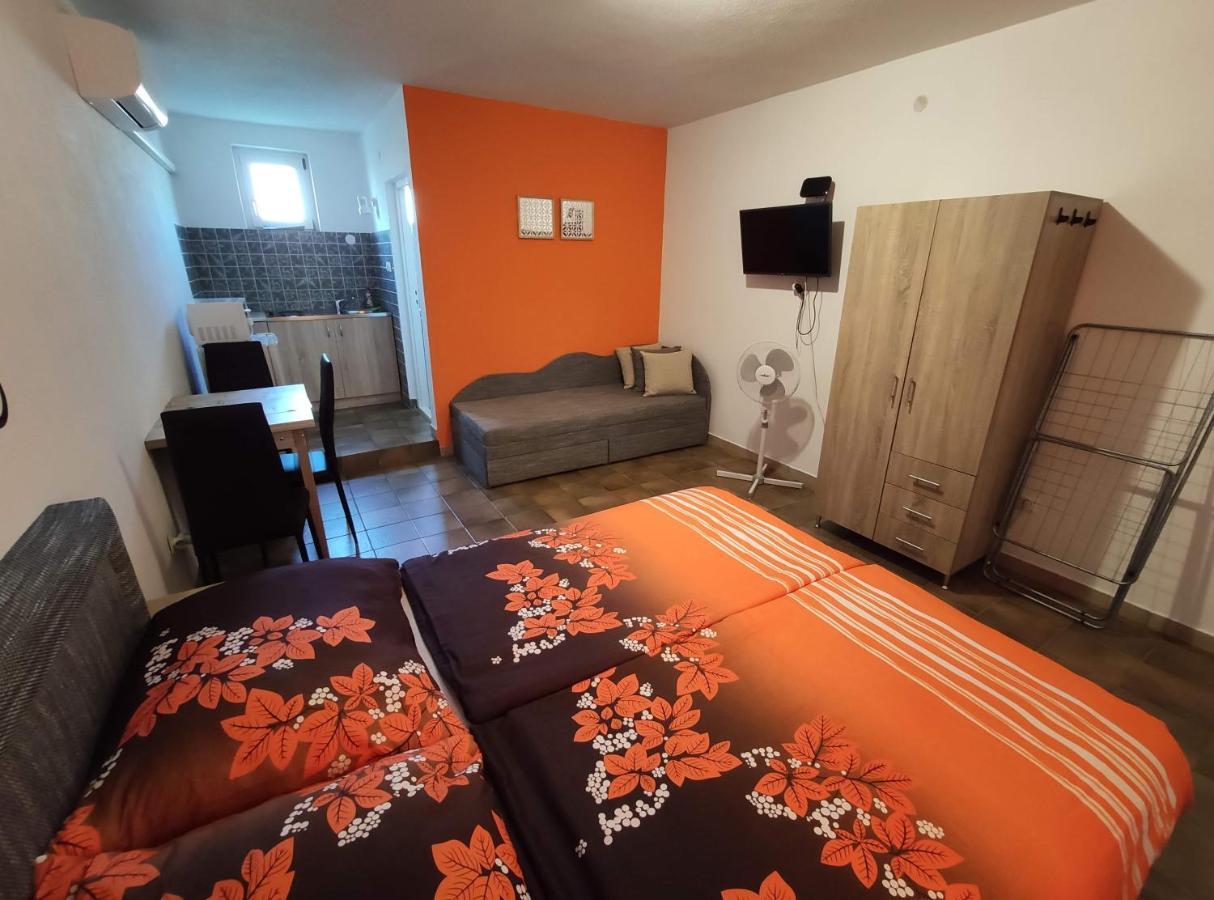 Vasti Apartman Siofok Bagian luar foto