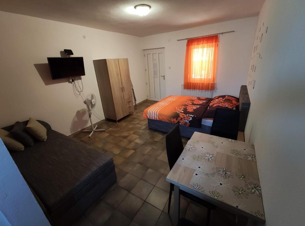 Vasti Apartman Siofok Bagian luar foto
