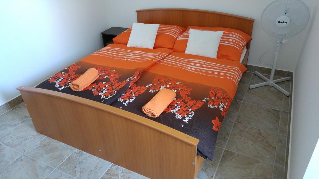 Vasti Apartman Siofok Bagian luar foto