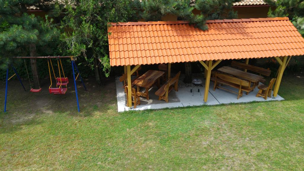 Vasti Apartman Siofok Bagian luar foto