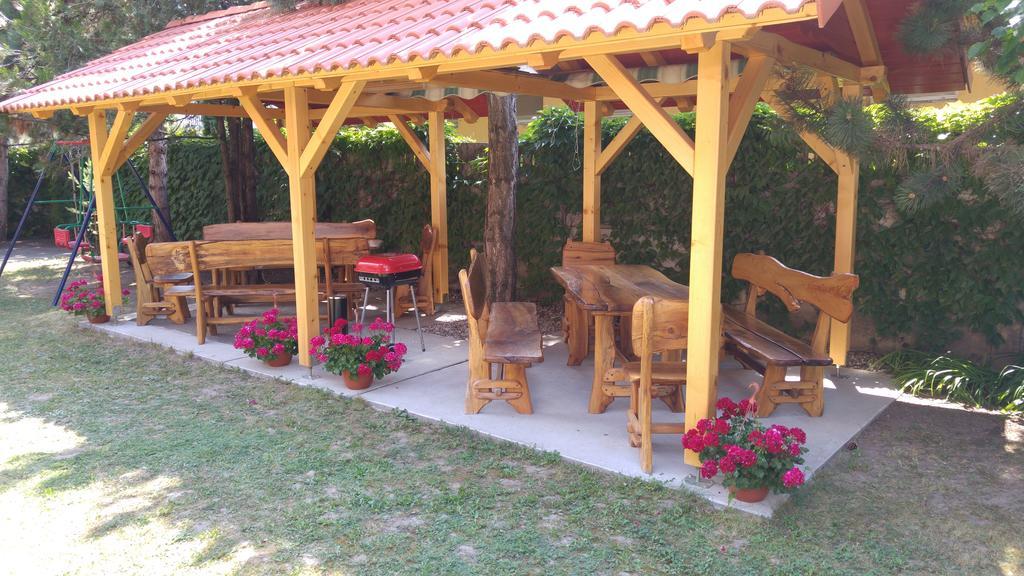 Vasti Apartman Siofok Bagian luar foto