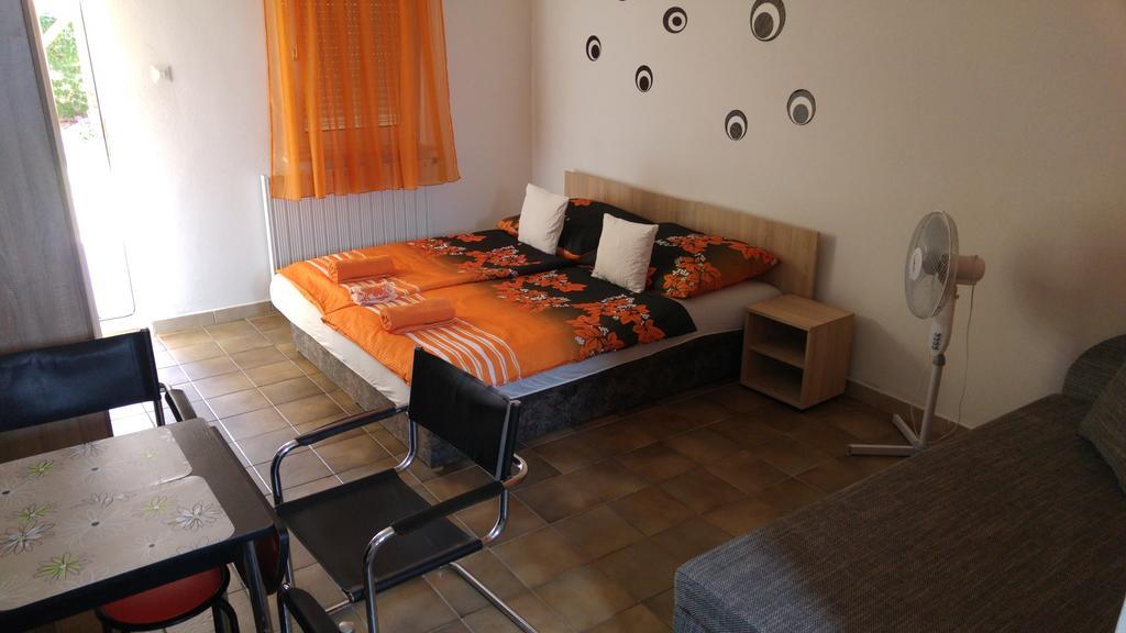 Vasti Apartman Siofok Bagian luar foto