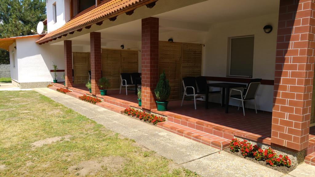Vasti Apartman Siofok Bagian luar foto