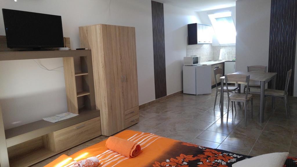 Vasti Apartman Siofok Bagian luar foto